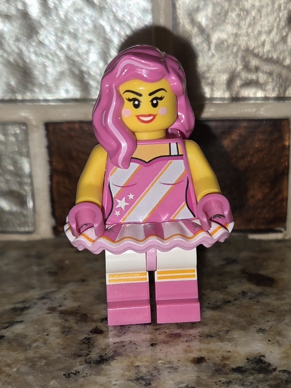 Lego Batman Movie Pink & White Candy Rapper Minifigure TLM158 Mini Fig
